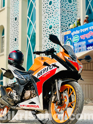 Honda cbr 150